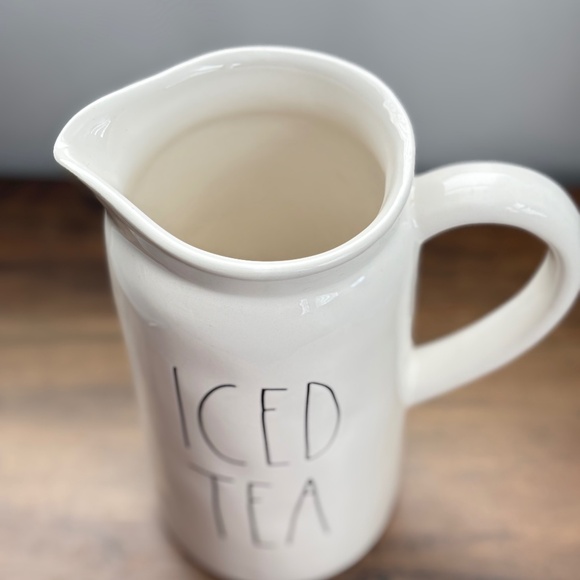 NWT RAE DUNN Iced Tea Ceramic Pitcher Kitchen Artisan Collection by Magenta NEW - Picture 2 of 8